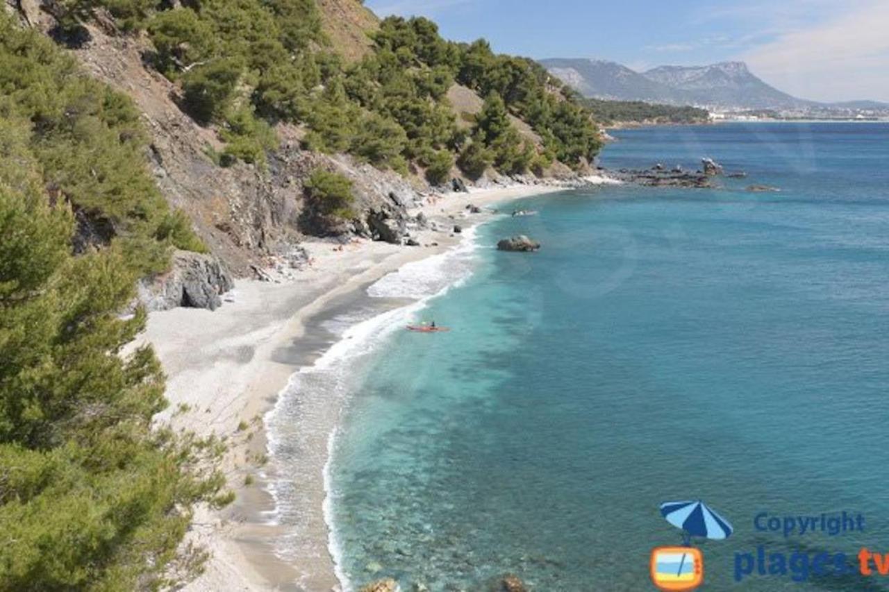Loft Climatise "La Pinede", 50 M2, Tres Calme, 5 Mn A Pied Des Plages, Lit King Size La Seyne-sur-Mer Dış mekan fotoğraf