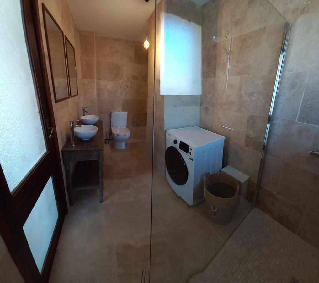Loft Climatise "La Pinede", 50 M2, Tres Calme, 5 Mn A Pied Des Plages, Lit King Size La Seyne-sur-Mer Dış mekan fotoğraf