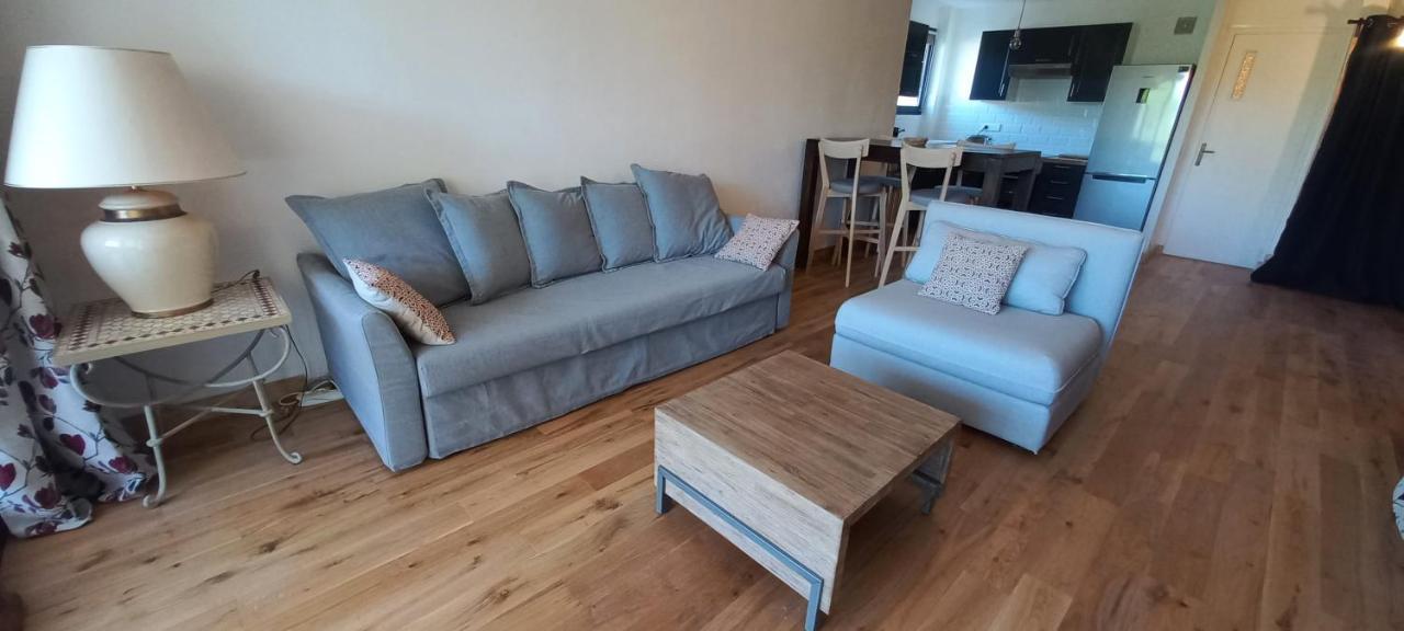 Loft Climatise "La Pinede", 50 M2, Tres Calme, 5 Mn A Pied Des Plages, Lit King Size La Seyne-sur-Mer Dış mekan fotoğraf