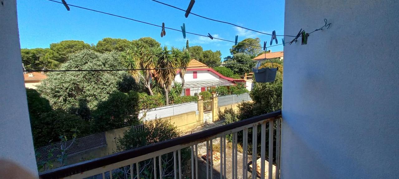 Loft Climatise "La Pinede", 50 M2, Tres Calme, 5 Mn A Pied Des Plages, Lit King Size La Seyne-sur-Mer Dış mekan fotoğraf