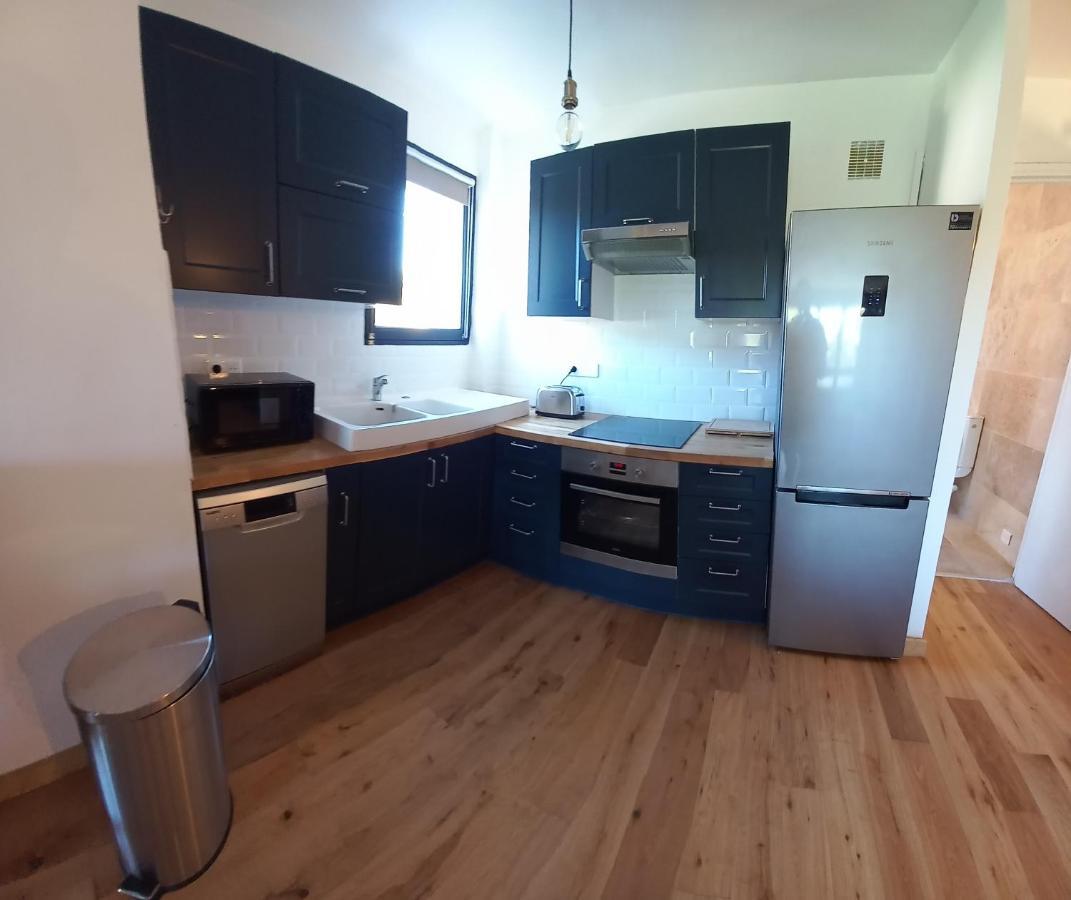 Loft Climatise "La Pinede", 50 M2, Tres Calme, 5 Mn A Pied Des Plages, Lit King Size La Seyne-sur-Mer Dış mekan fotoğraf